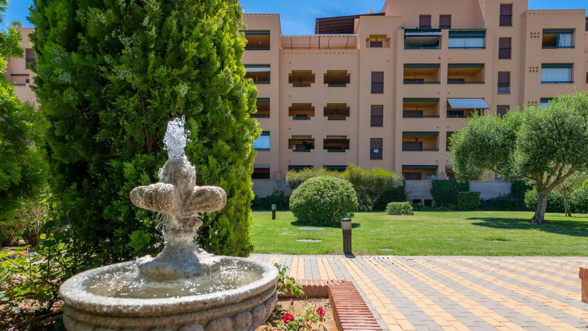 Los Albatros Plus By H - Playa De Los Haraganes Hahb140P27 Isla Canela Apartment