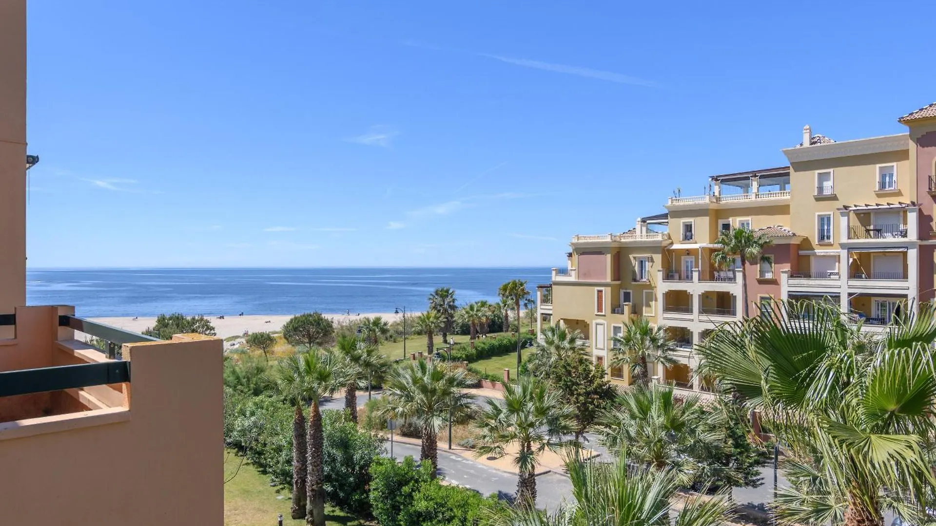 Los Albatros Plus By H - Playa De Los Haraganes Hahb140P27 Isla Canela Spain